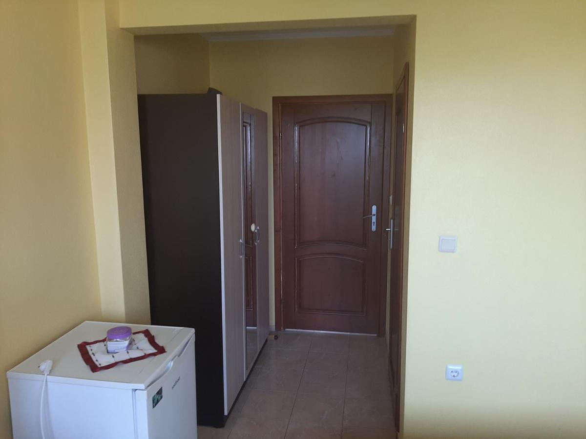 Guest House By The Captain Varna Exterior photo
