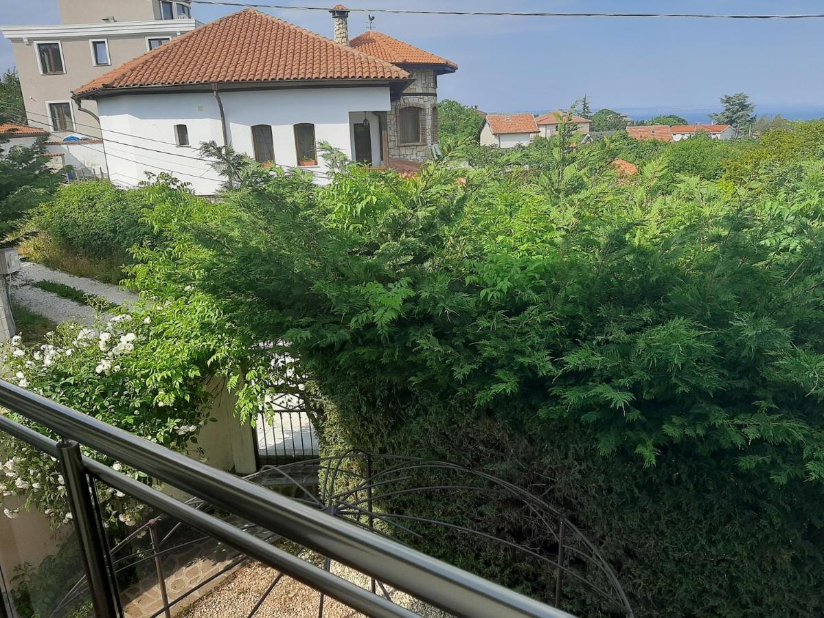 Guest House By The Captain Varna Exterior photo