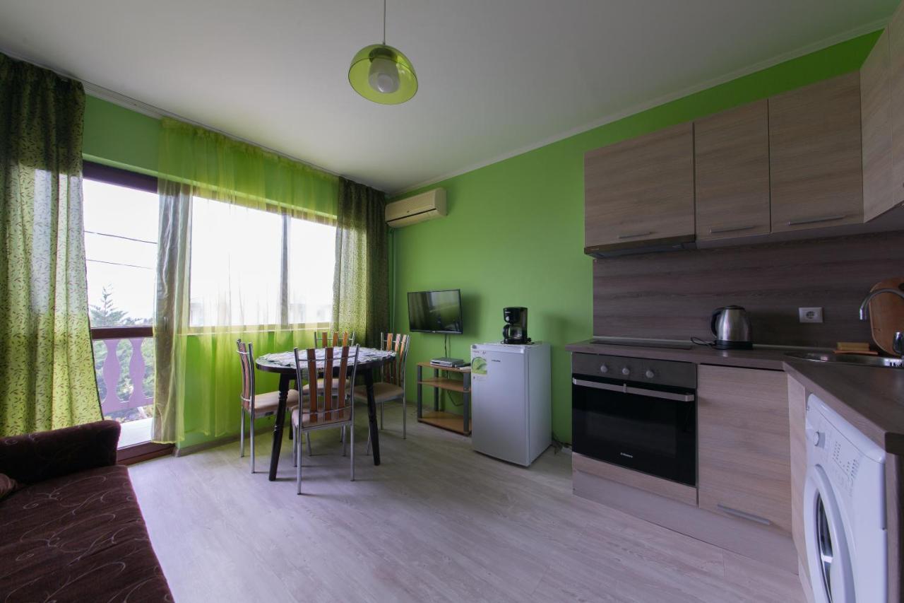 Guest House By The Captain Varna Exterior photo